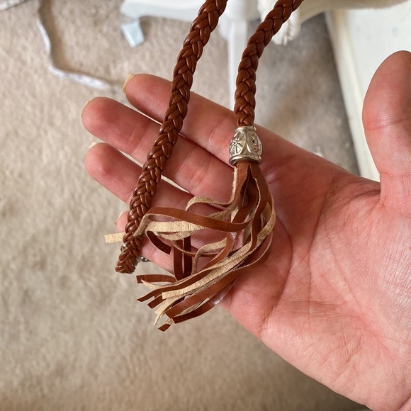 Fuzzy Vest with Pockets - Picture 7 of 8